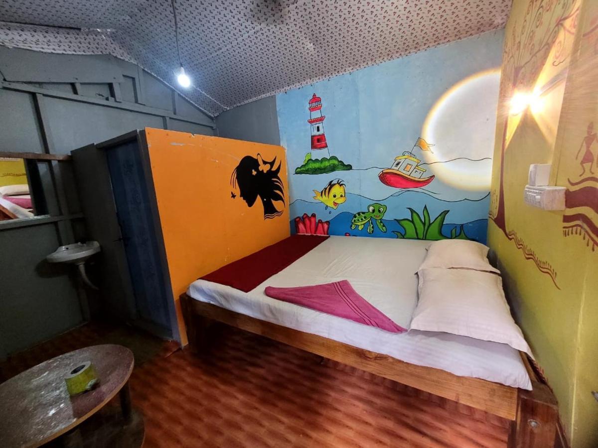 Om D S Cafe 51 & Beach Stay Gokarna  Exterior foto