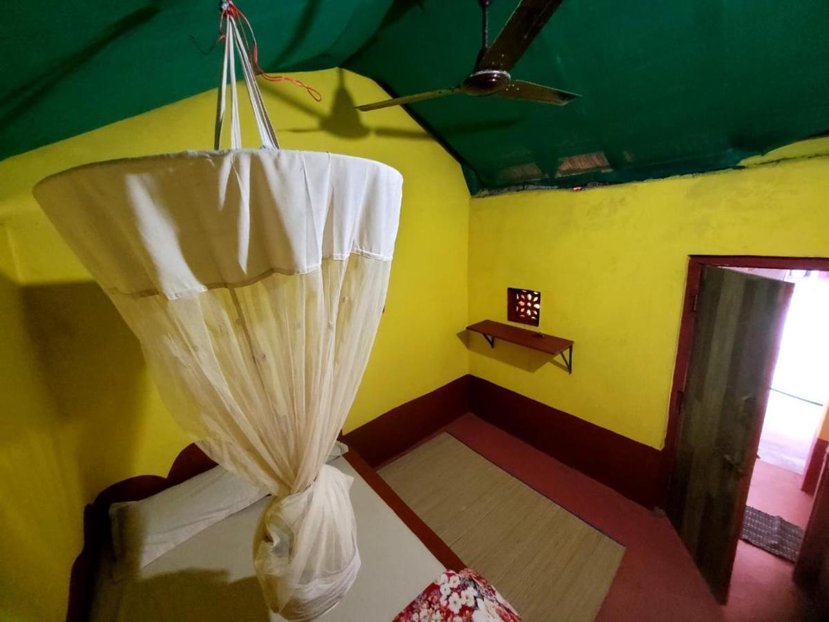 Om D S Cafe 51 & Beach Stay Gokarna  Exterior foto